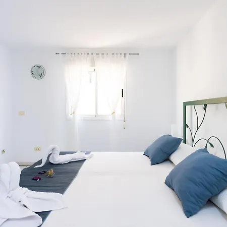 Casa Naranja - Heated Pool - Bbq - Terrace - Free Wifi - Child & Pet-friendly - 3 Bedrooms - 6 People Villa