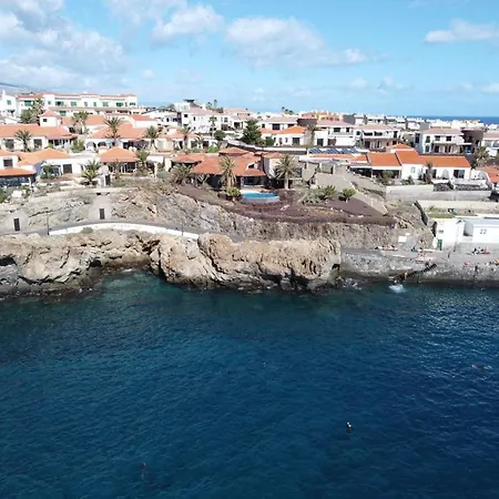 Casa Naranja - Heated Pool - Bbq - Terrace - Free Wifi - Child & Pet-friendly - 3 Bedrooms - 6 People Poris de Abona