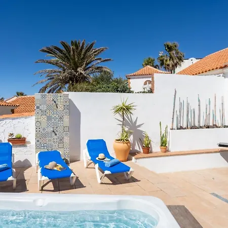 Casa Naranja - Heated Pool - Bbq - Terrace - Free Wifi - Child & Pet-friendly - 3 Bedrooms - 6 People