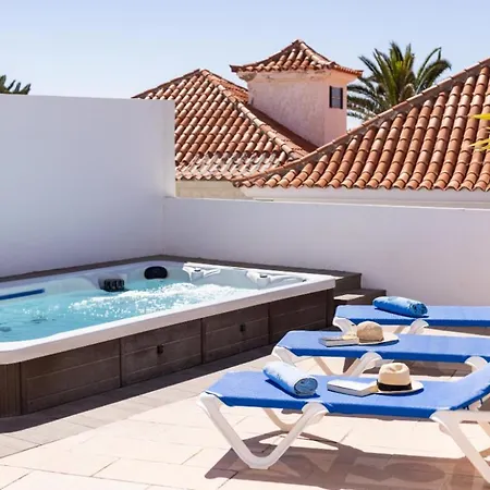 Casa Naranja - Heated Pool - Bbq - Terrace - Free Wifi - Child & Pet-friendly - 3 Bedrooms - 6 People Villa *