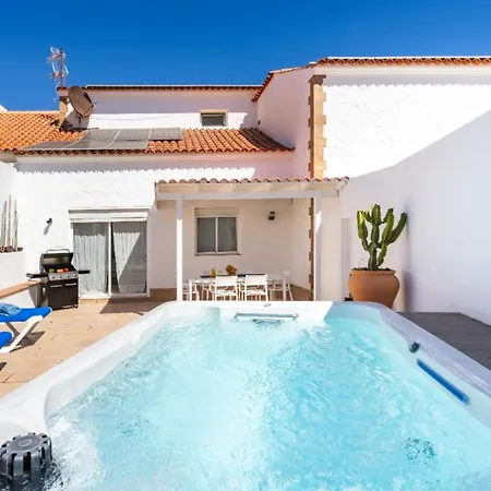 Casa Naranja - Heated Pool - Bbq - Terrace - Free Wifi - Child & Pet-friendly - 3 Bedrooms - 6 People *